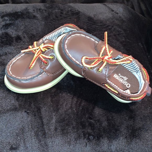 ✨BABY OSHKOSH B’GOSH SHOES ✨ - Picture 1 of 11